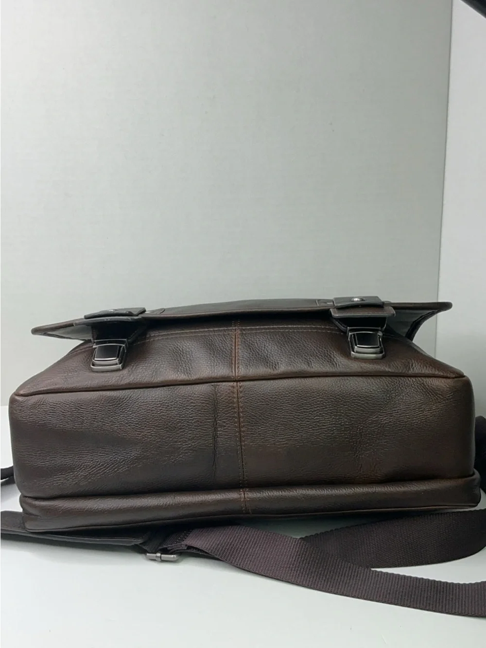 Banana Republic brown leather messenger bag.